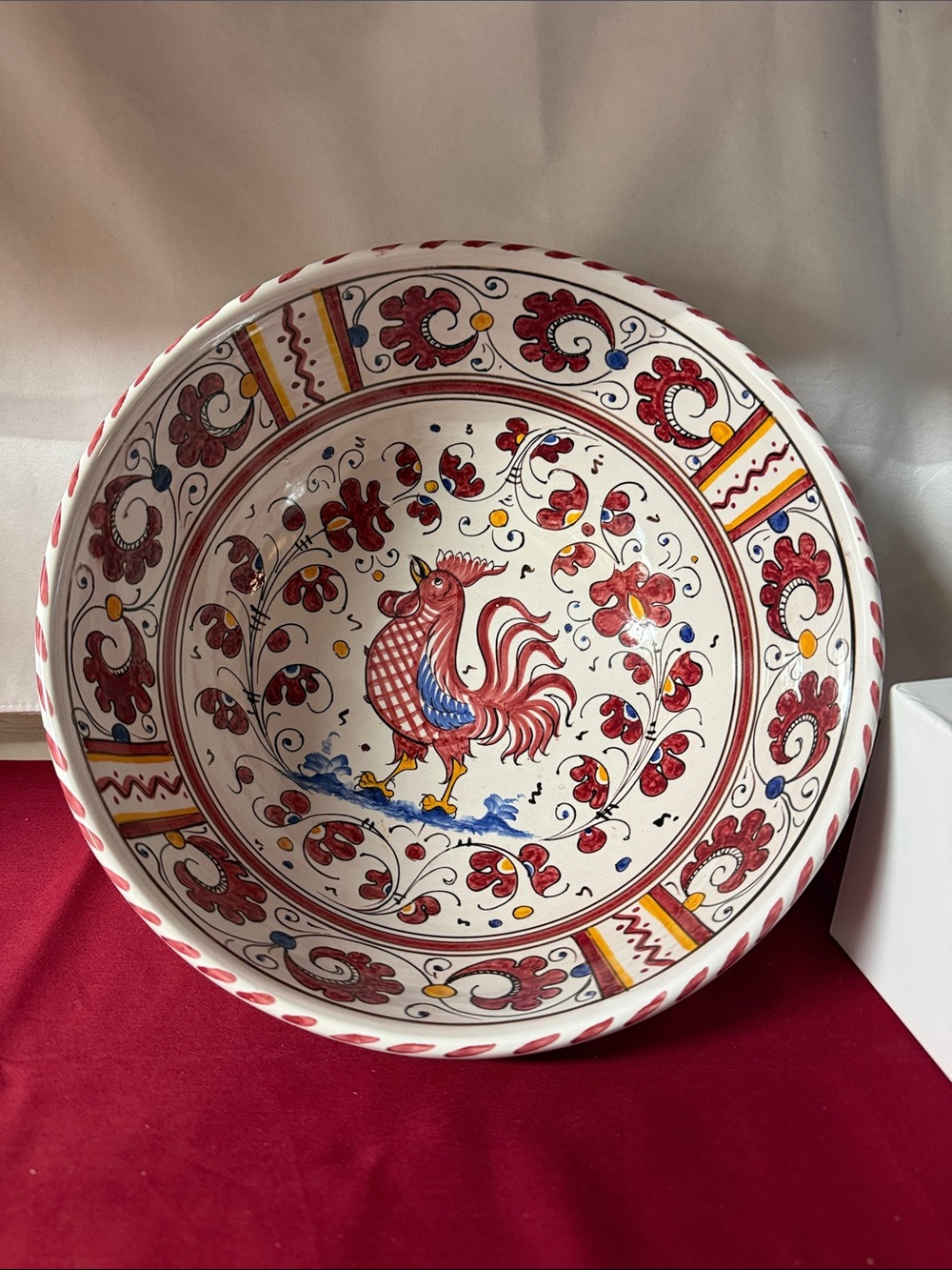 Hand-Painted Galleto Rooster Serving Bowl in Red and White